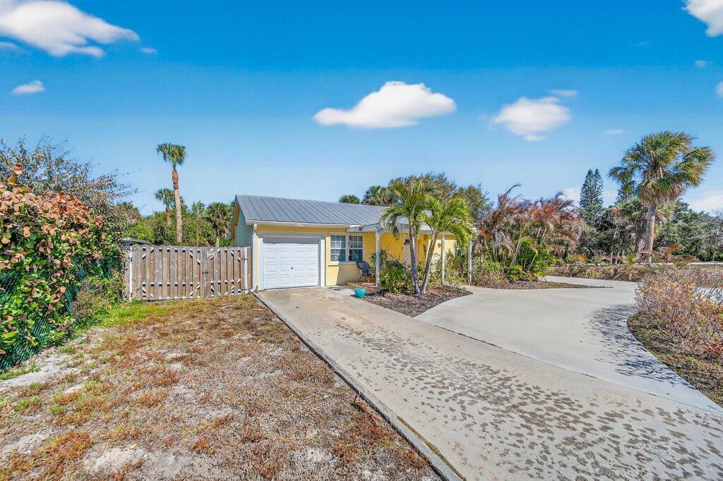2427 NE Center Street, Jensen Beach FL 34957 photo 5