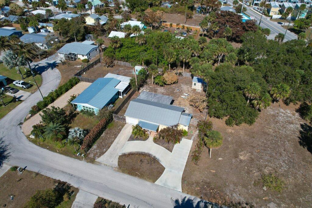 2427 NE Center Street, Jensen Beach FL 34957 photo 4