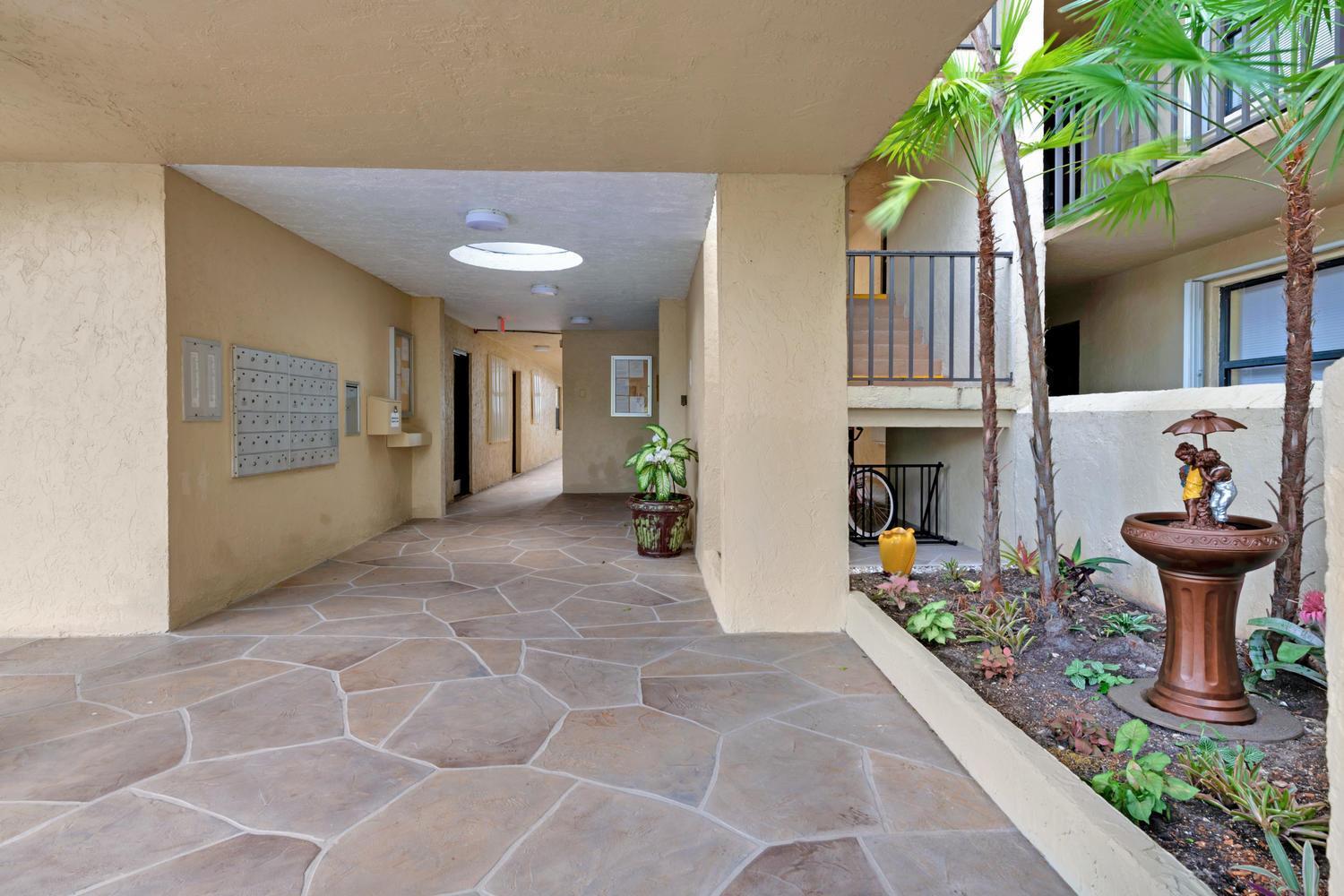 890 N Federal Highway # 406, Lantana FL 33462 photo 5