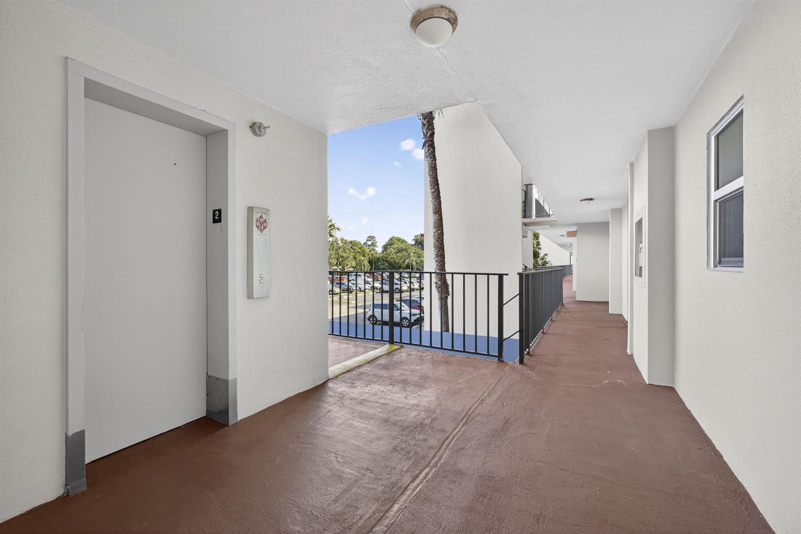 3590 Via Poinciana # 202, Lake Worth FL 33467 photo 5