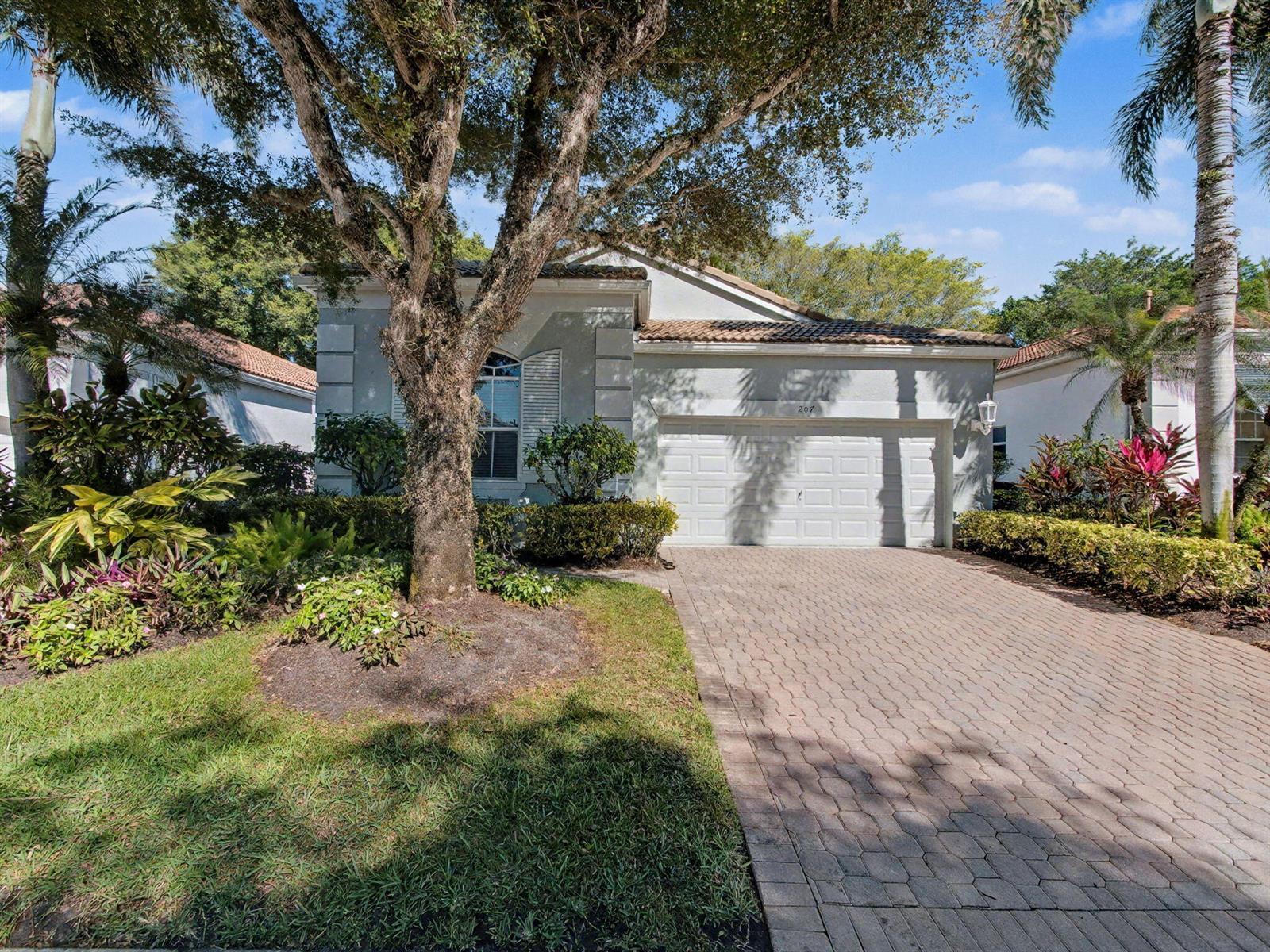 207 Sunset Bay Court, Palm Beach Gardens FL 33418 photo 2
