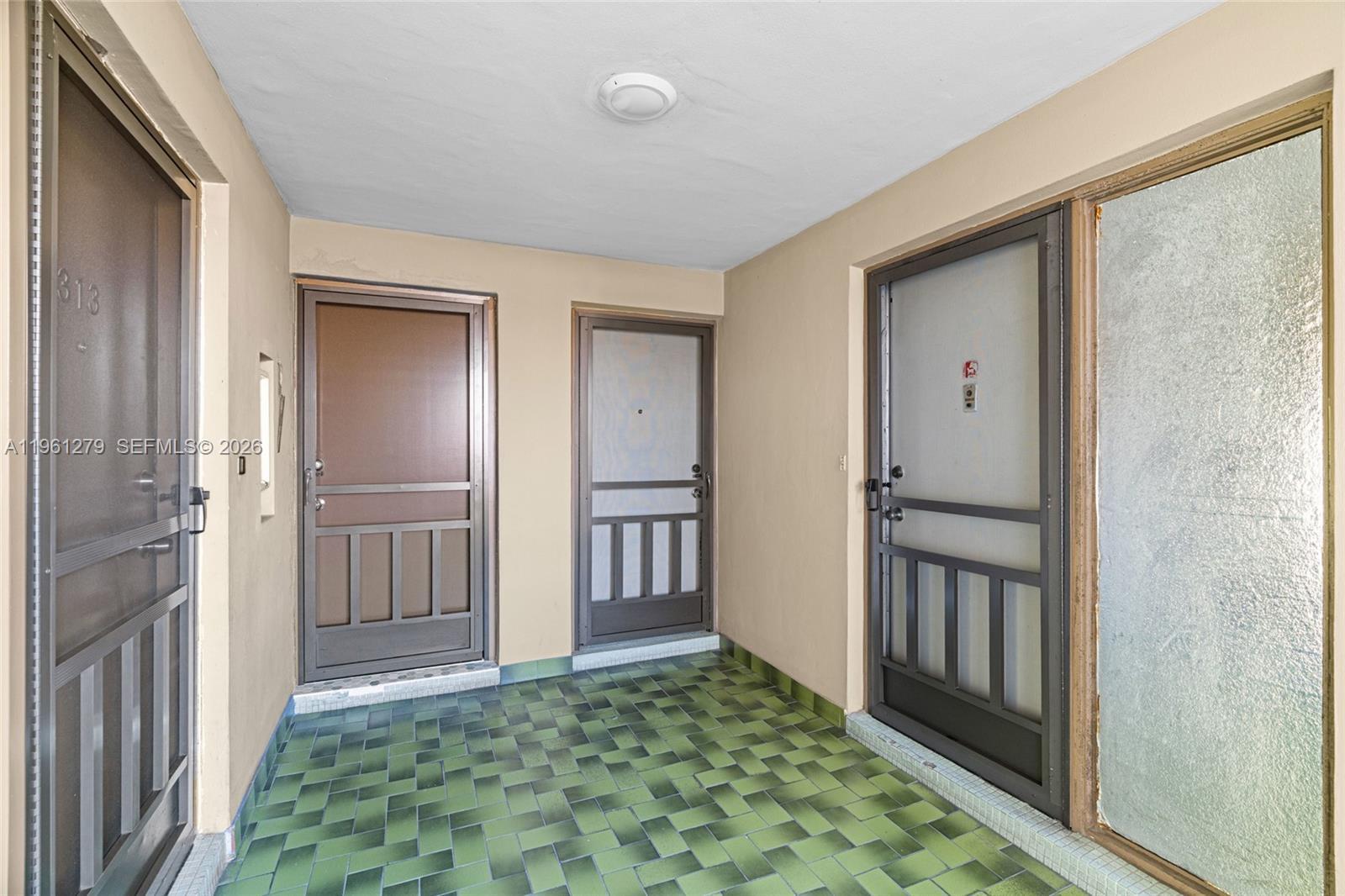 1690 NE 191st St # 1, Miami FL 33179 photo 3
