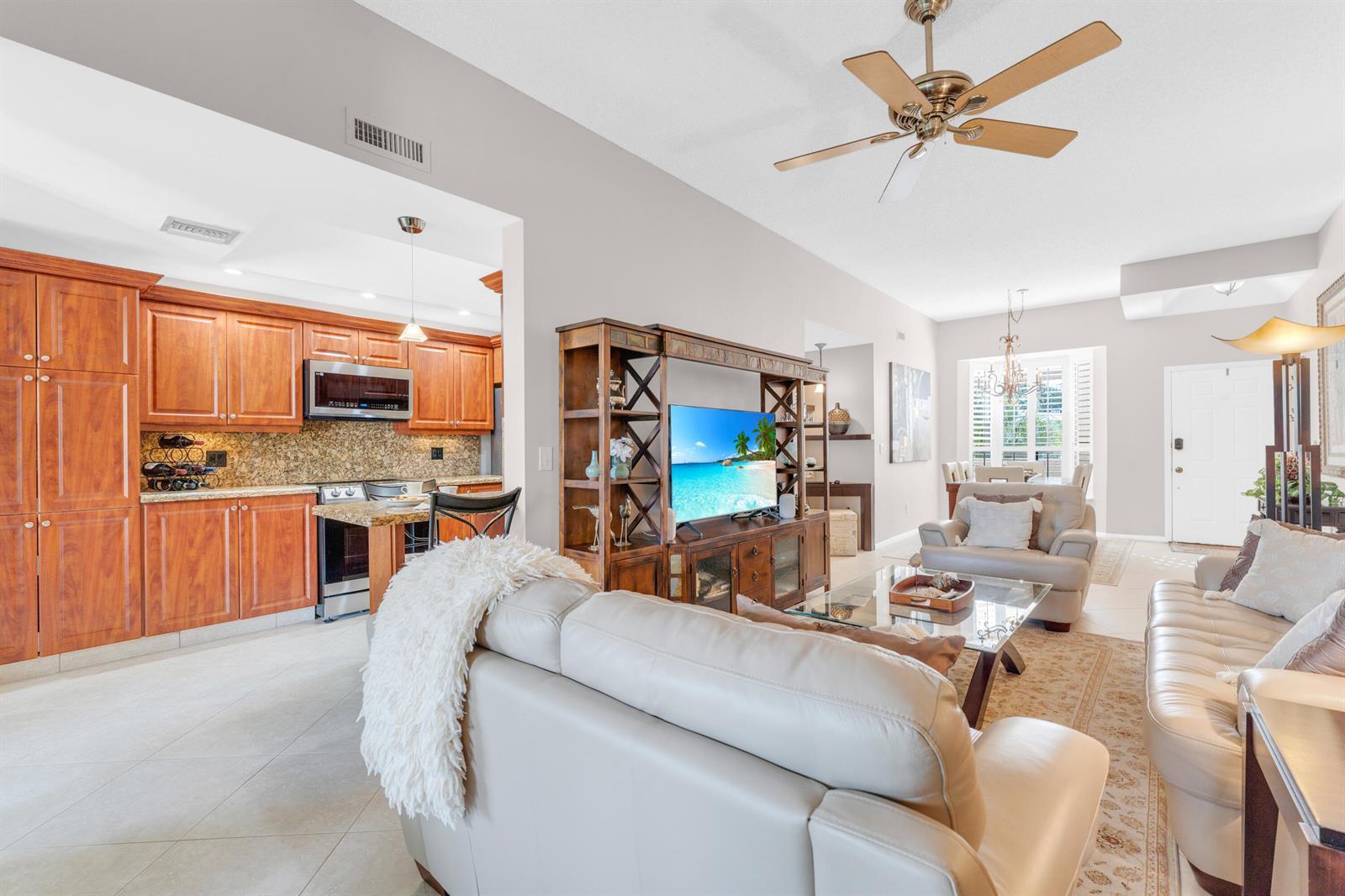 7460 La Paz Boulevard # 309, Boca Raton FL 33433
