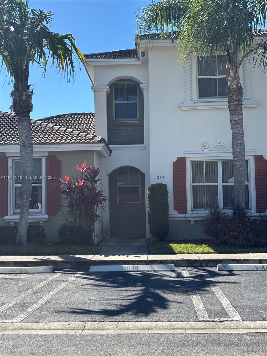 1044 NE 42nd Ter, Homestead FL 33033 photo 2