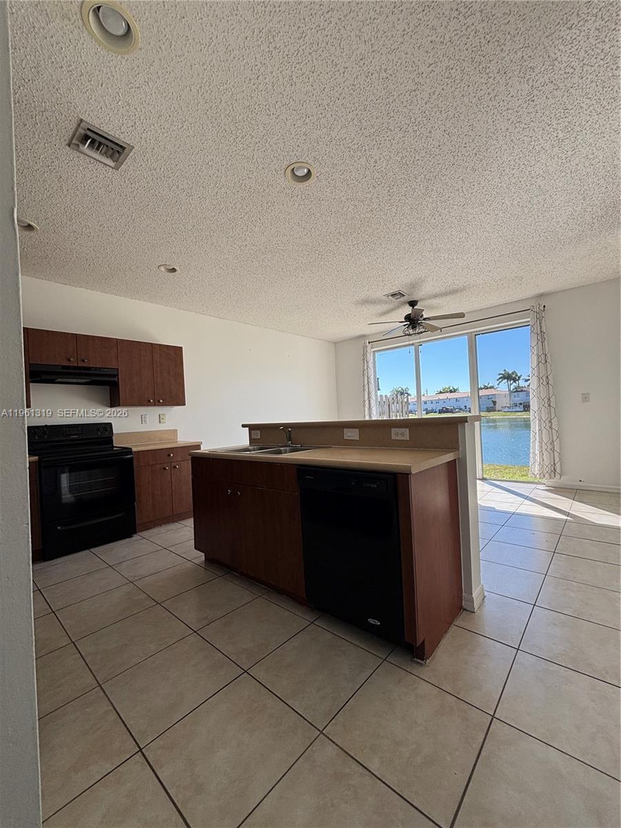 1044 NE 42nd Ter, Homestead FL 33033 photo 5