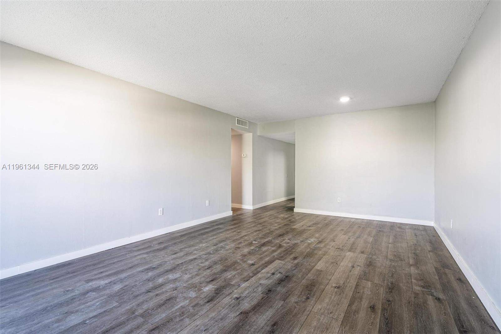 15205 NE 6th Ave # D305, Miami FL 33162