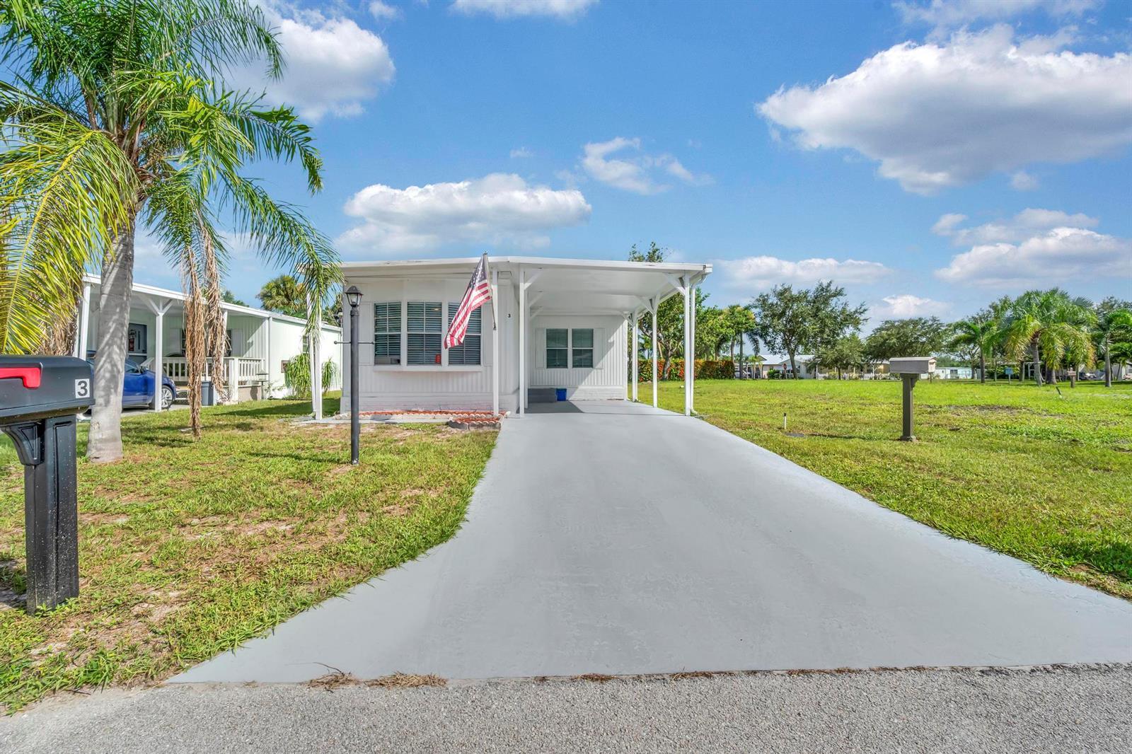 3 Alcala Lane, Port St. Lucie FL 34952 photo 2