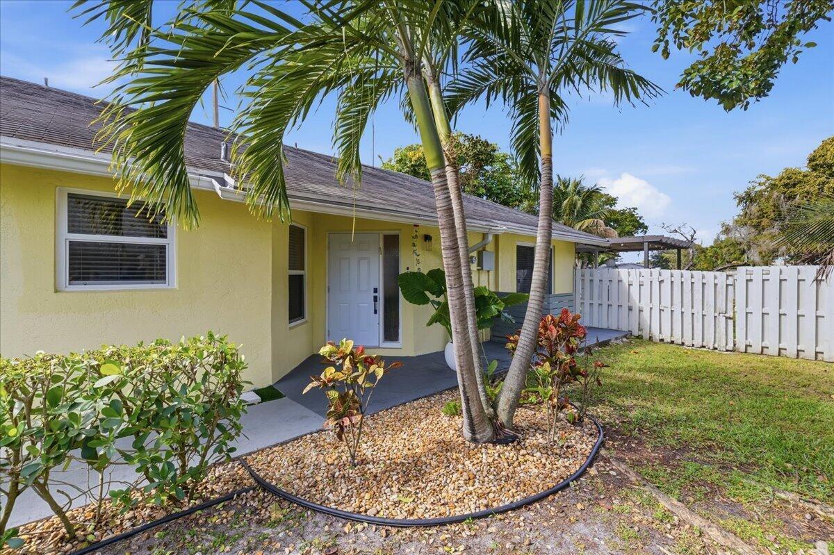 901 SW 111th Way, Davie FL 33324 photo 4