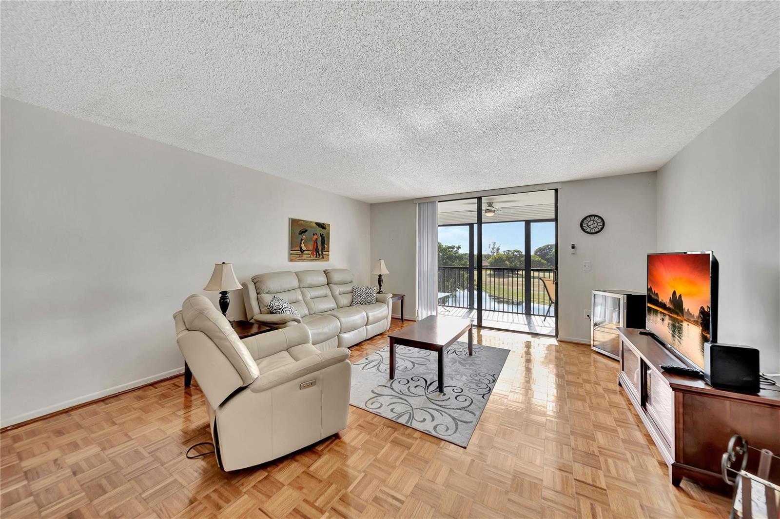 3591 N Environ Boulevard # A405, Lauderhill FL 33319 photo 2