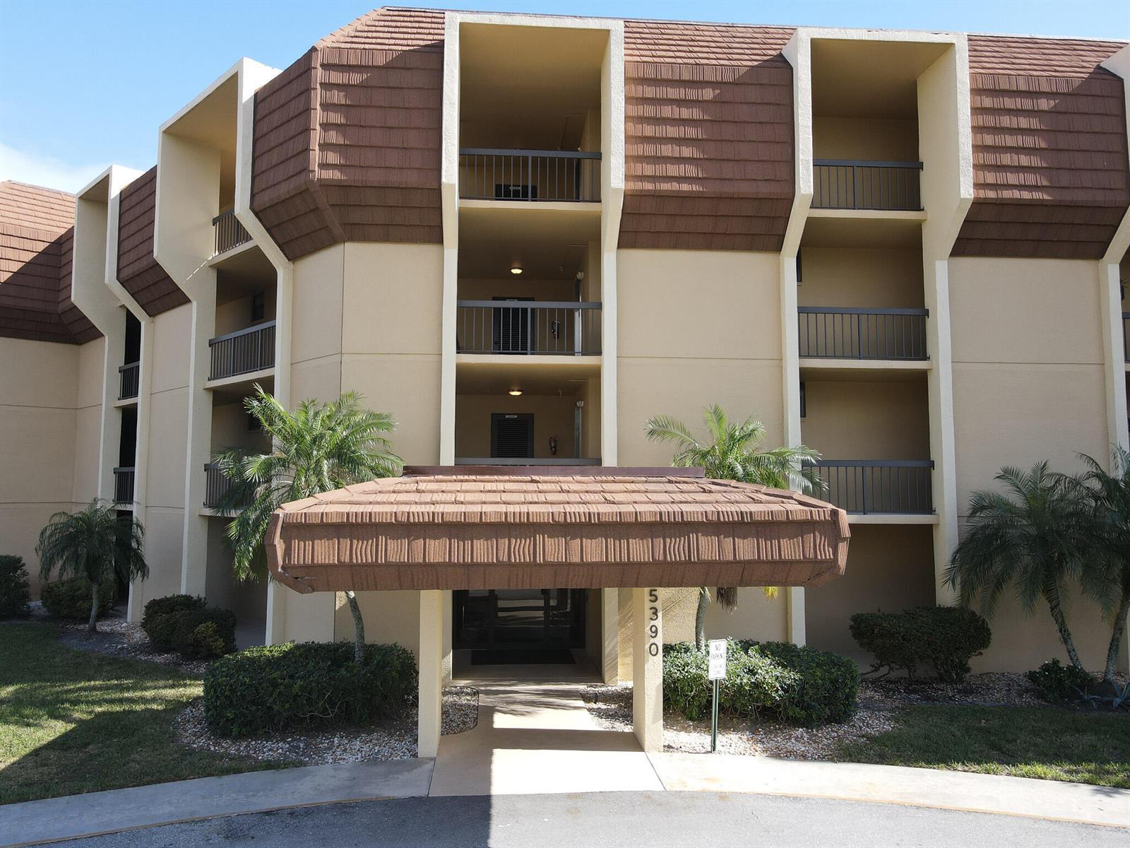 5390 Woodland Lakes Drive # 201, Palm Beach Gardens FL 33418 photo 3