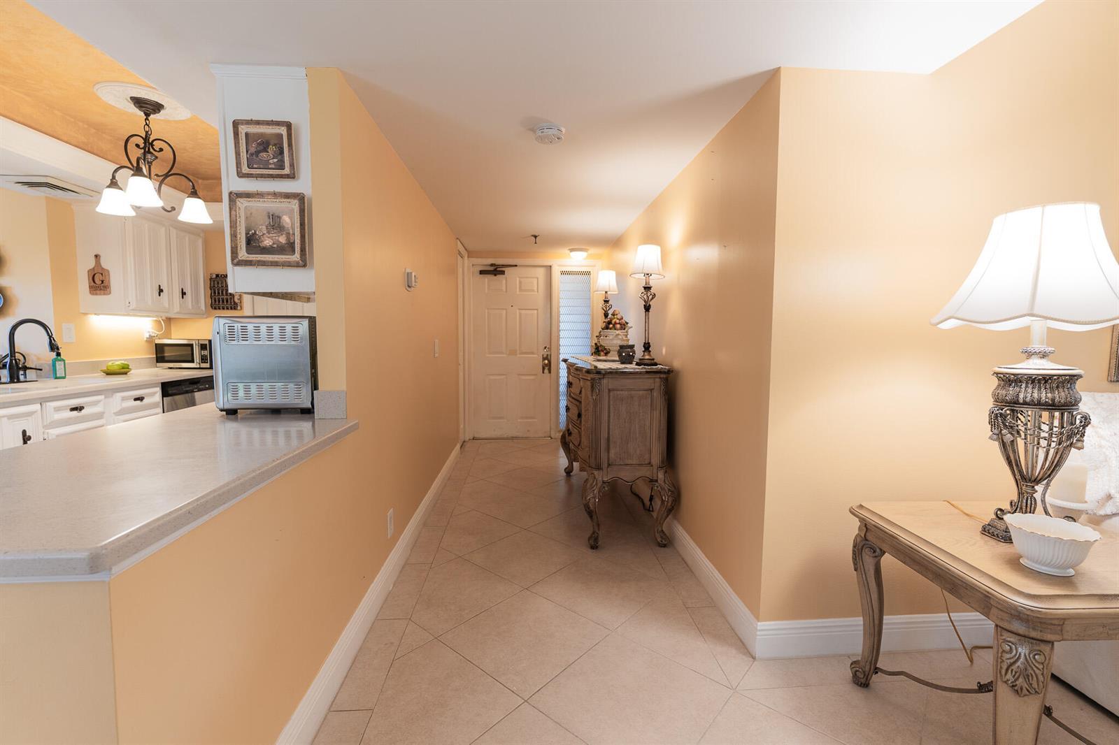 5390 Woodland Lakes Drive # 201, Palm Beach Gardens FL 33418 photo 5