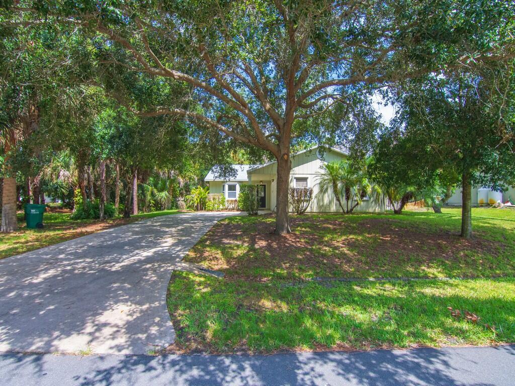 722 Wentworth Street, Sebastian FL 32958 photo 3