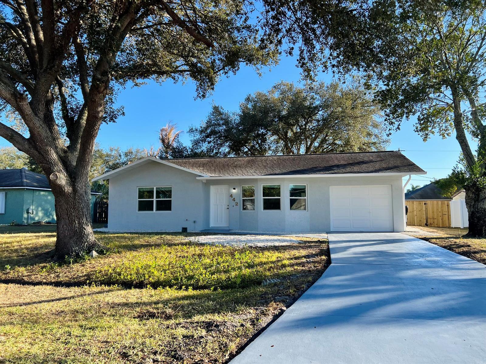 442 SW Lucero Drive, Port St. Lucie FL 34983 photo 3