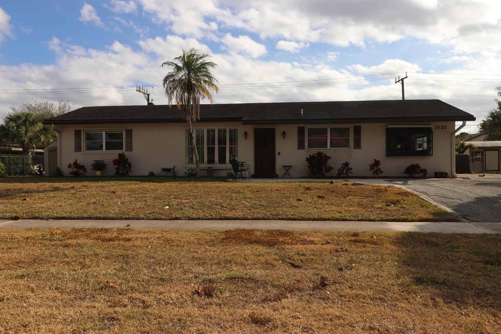 7620 Saint Andrews Road, Lake Worth FL 33467