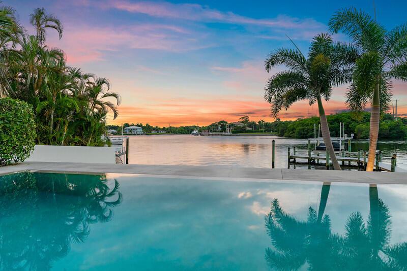 5706 Holly Lane, Jupiter FL 33458 photo 2