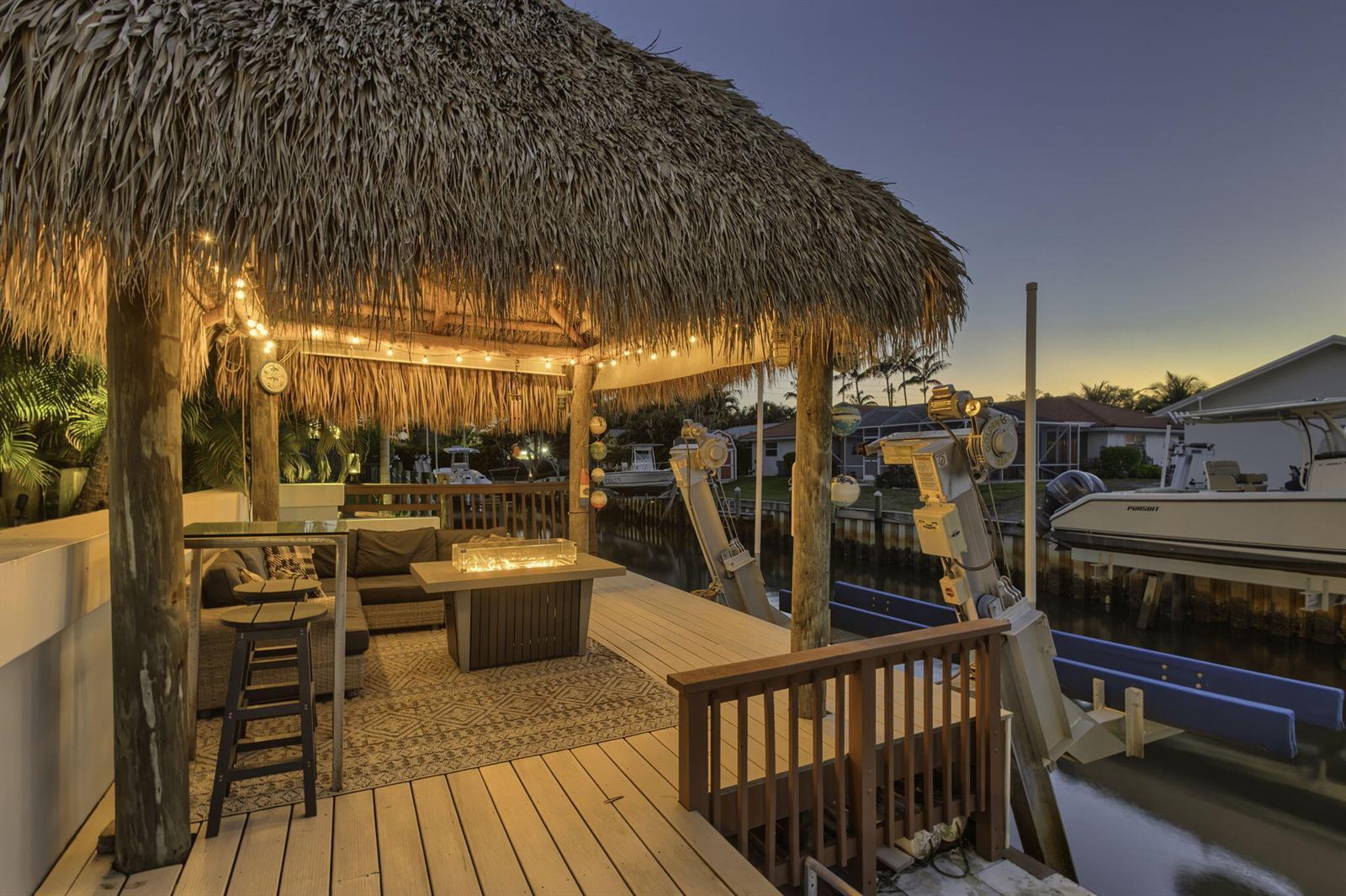 908 Penn Trail, Jupiter FL 33458 photo 2