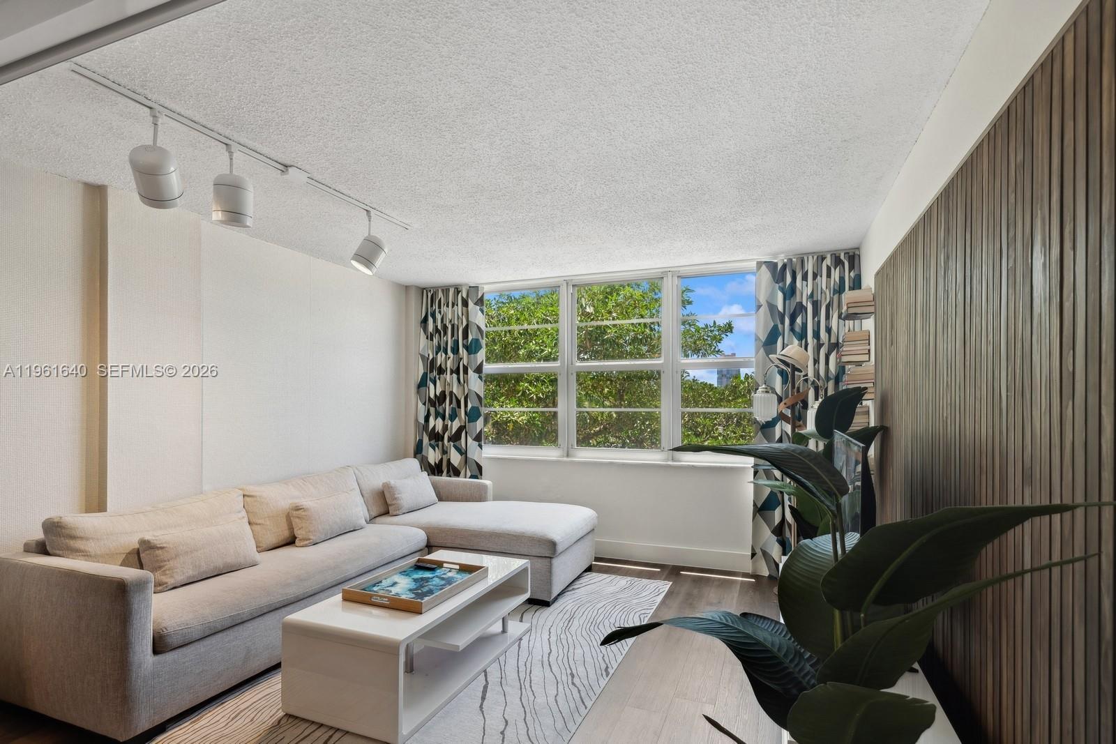 1020 Meridian Ave # 403, Miami Beach FL 33139 photo 3