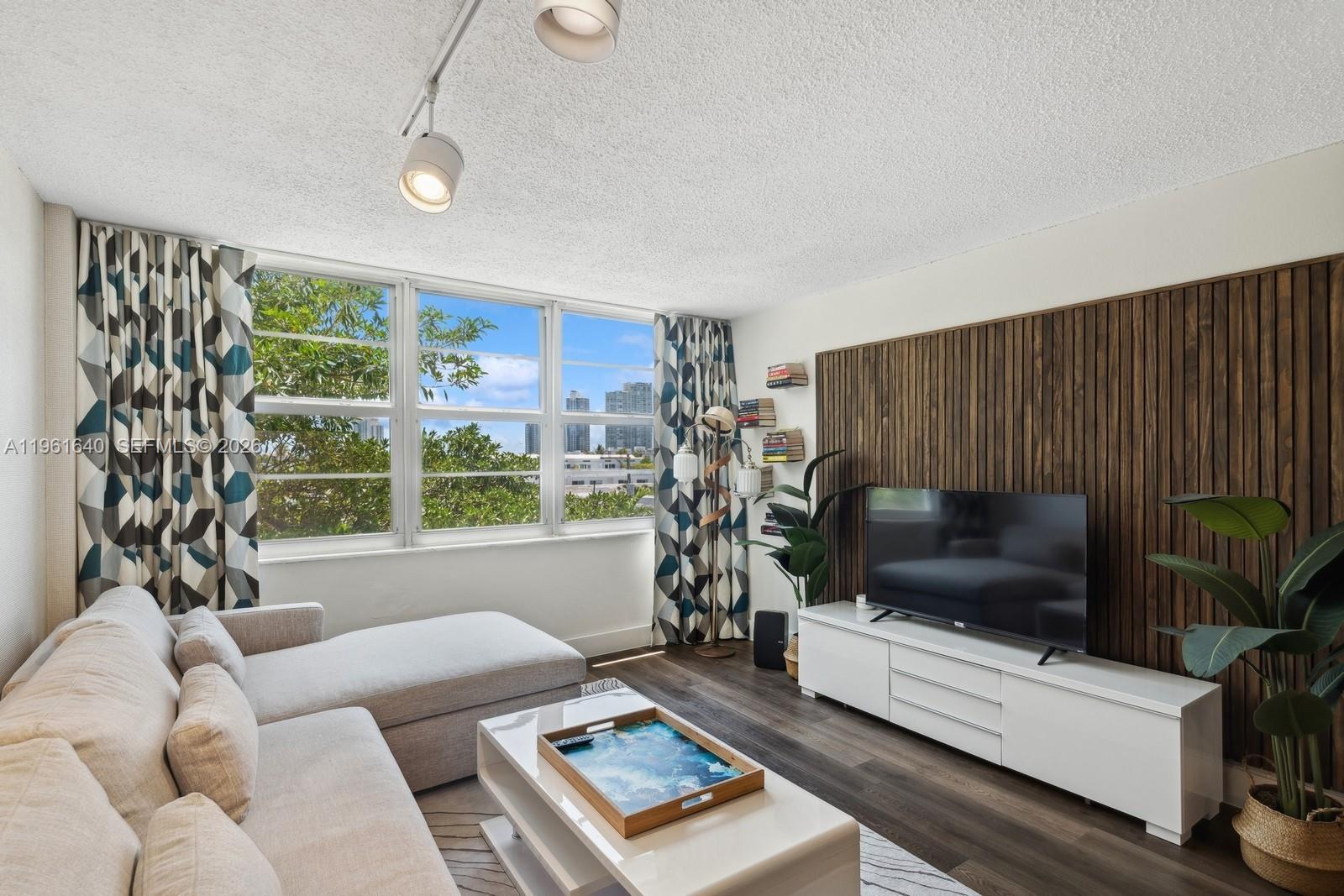 1020 Meridian Ave # 403, Miami Beach FL 33139 photo 5