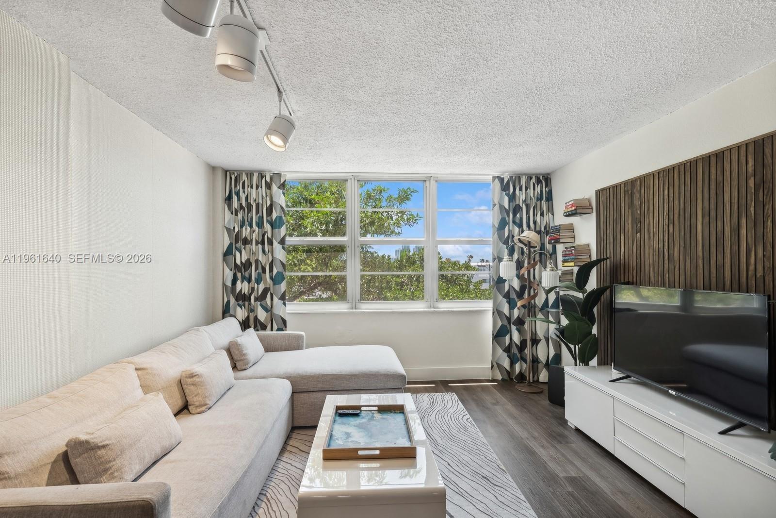 1020 Meridian Ave # 403, Miami Beach FL 33139 photo 4