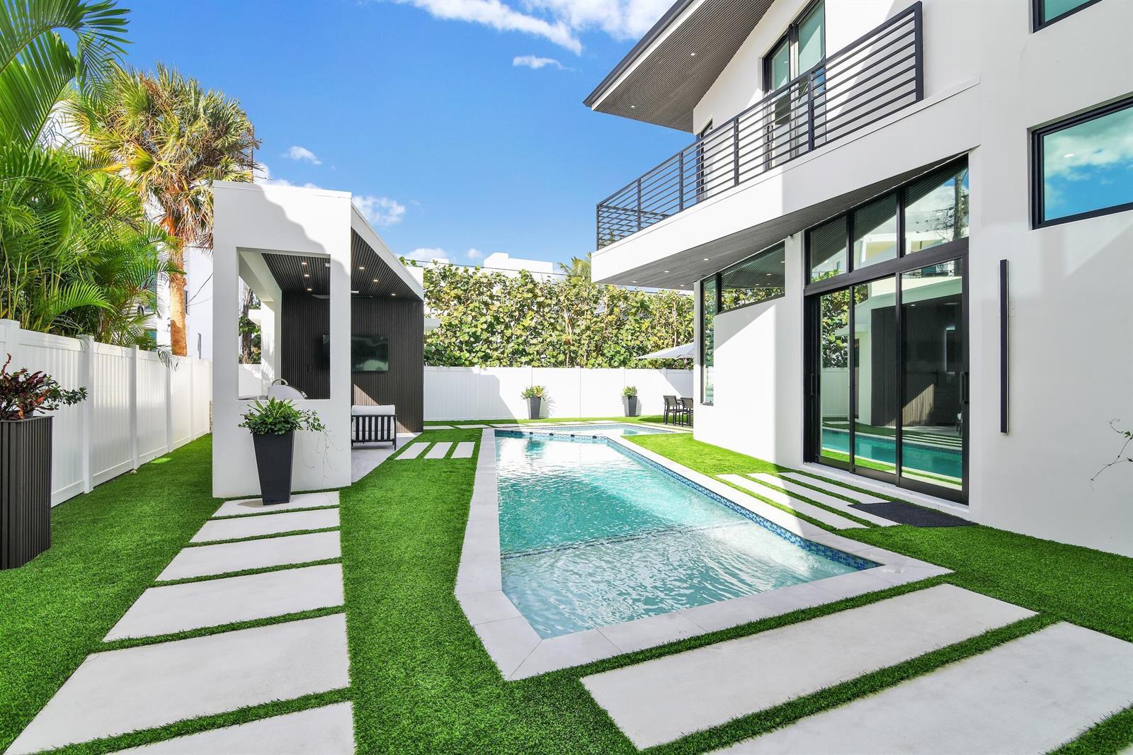 355 E Boca Raton Road, Boca Raton FL 33432