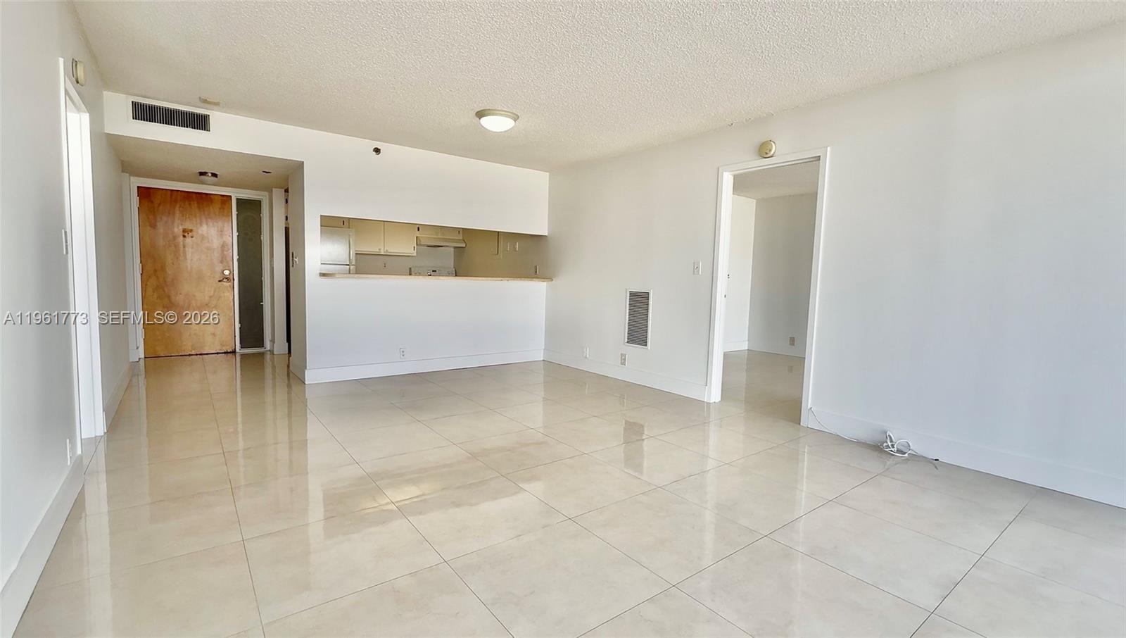 7601 E Treasure Dr # 801, North Bay Village FL 33141 photo 3