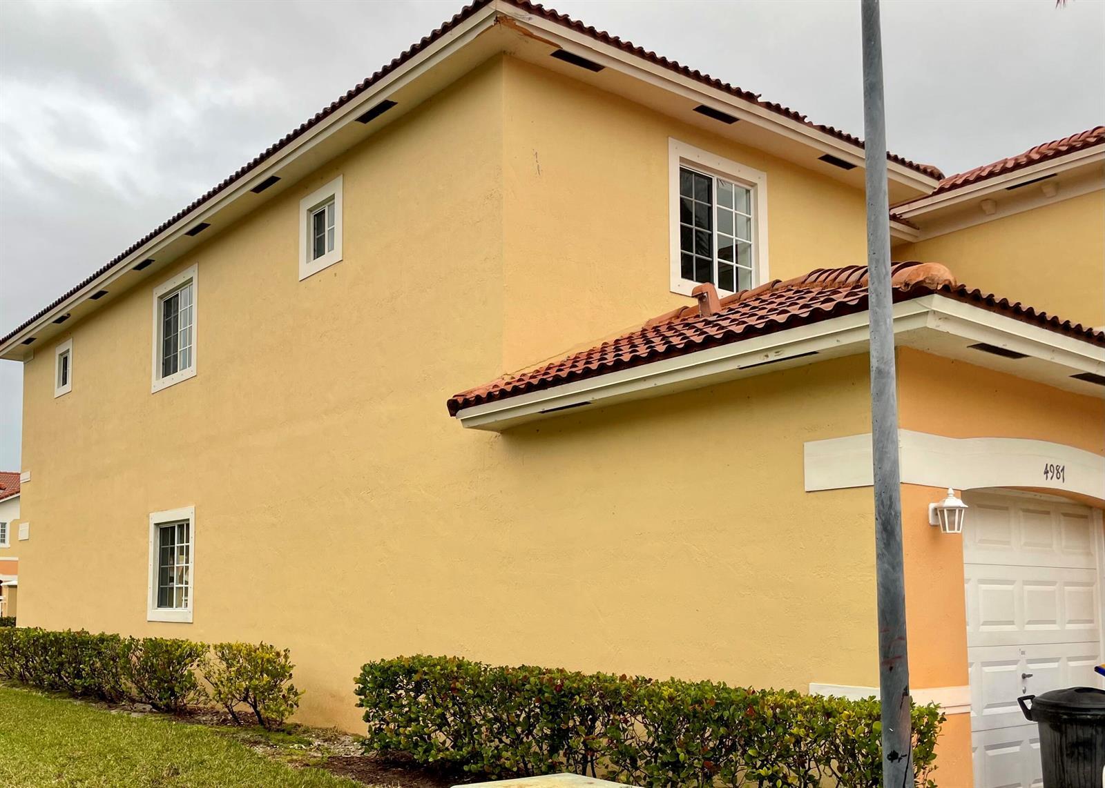 4987 SE Mariner Garden Circle, Stuart FL 34997 photo 2