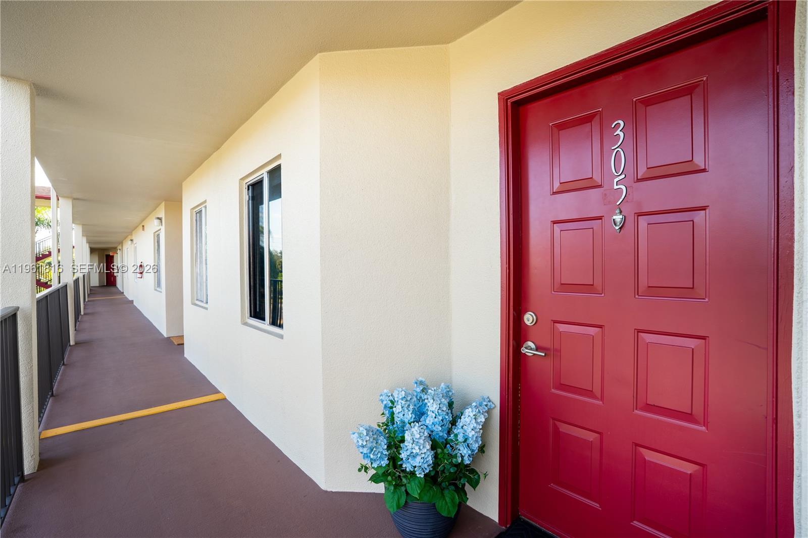 1600 SW 127th Way # 305C, Pembroke Pines FL 33027