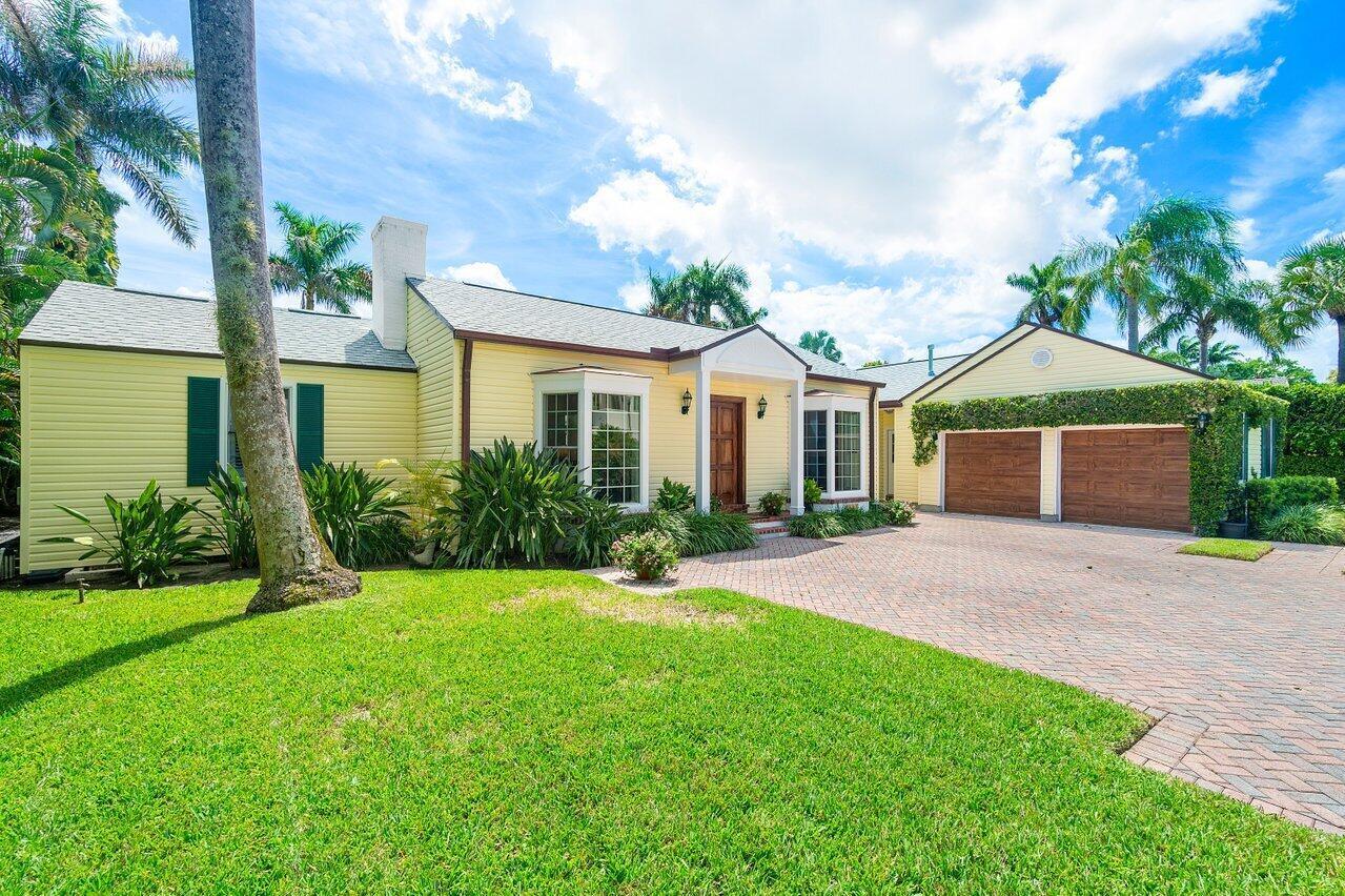 240 Miraflores Drive, Palm Beach FL 33480 photo 2