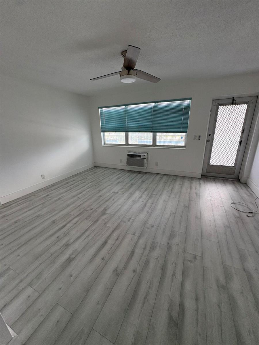 374 Camden P, West Palm Beach FL 33417
