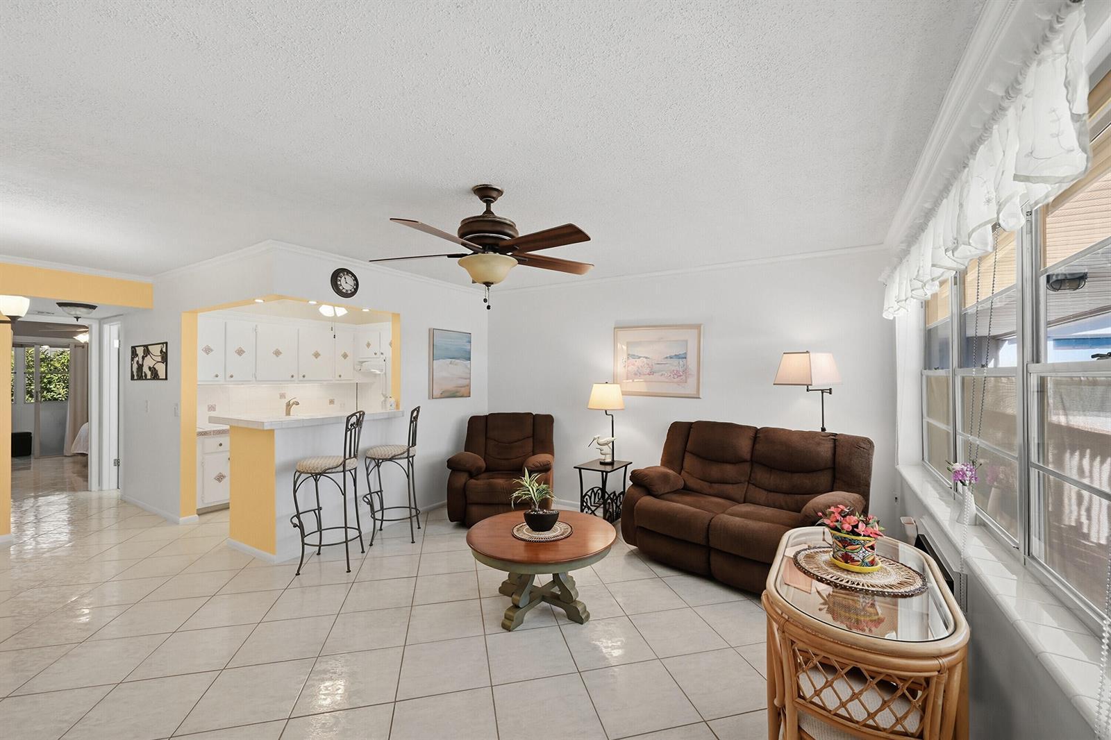47 Berkshire B Crescent # B, West Palm Beach FL 33417 photo 3