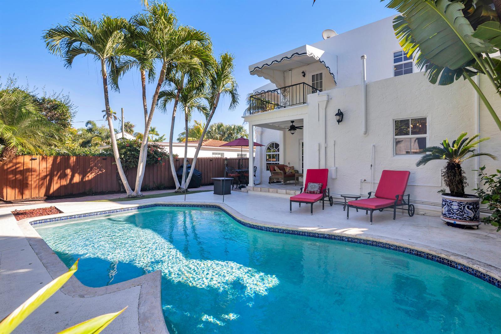 137 Edgewood Drive, West Palm Beach FL 33405 photo 3