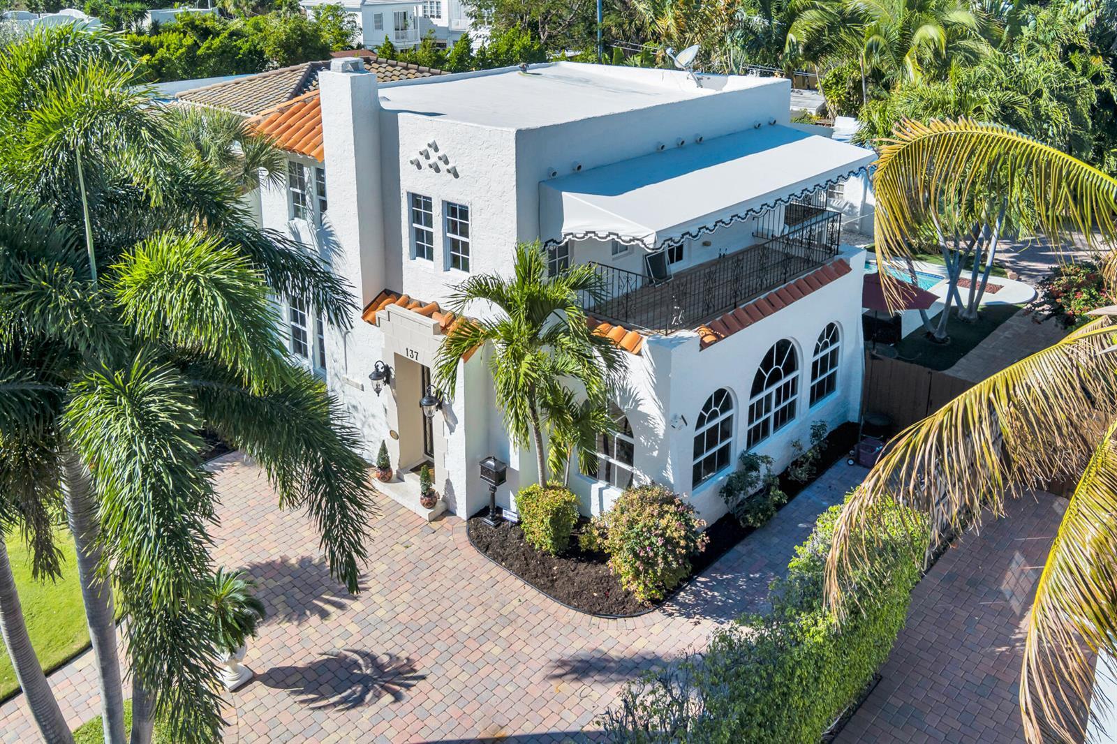 137 Edgewood Drive, West Palm Beach FL 33405 photo 4