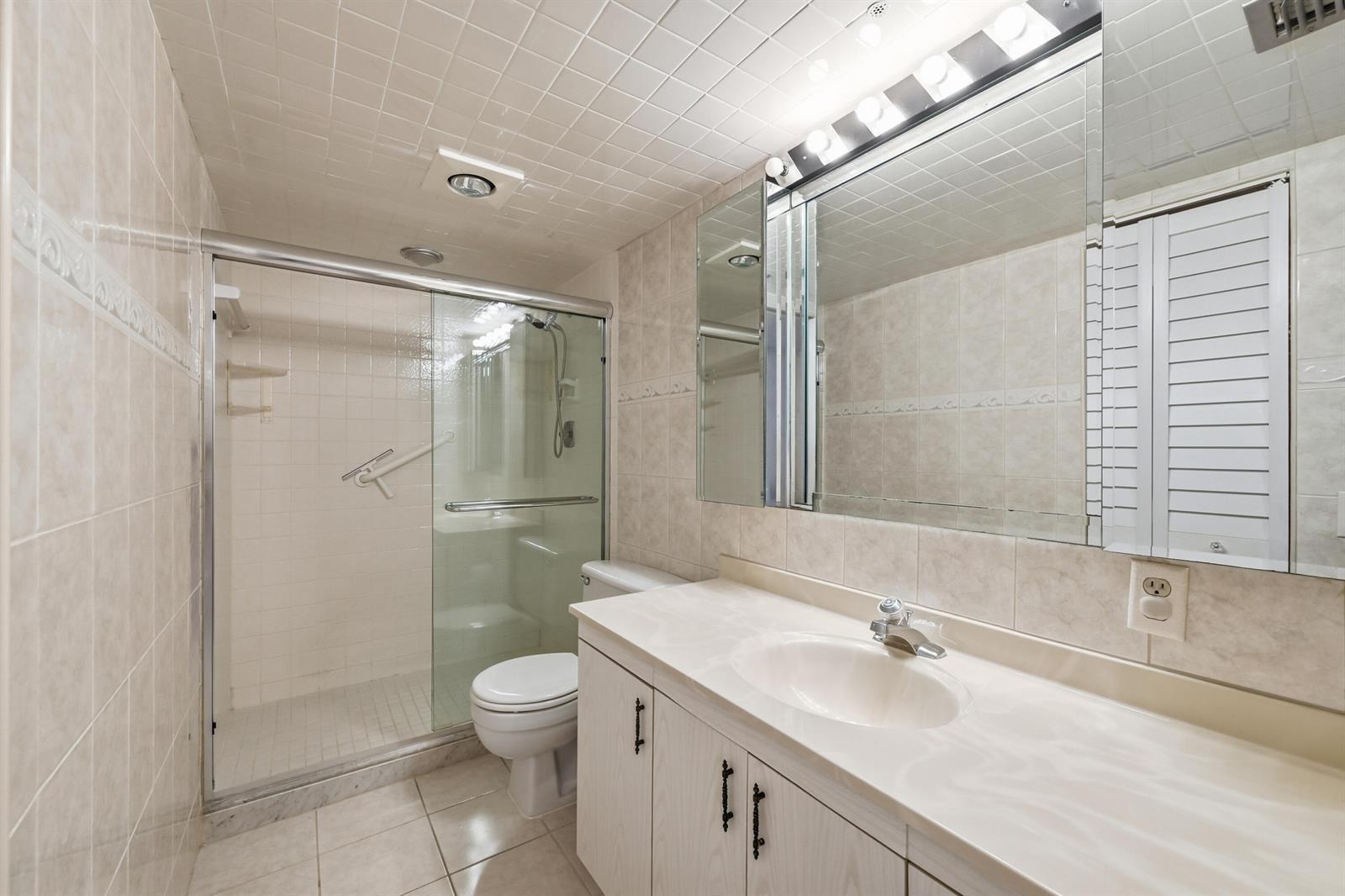 2302 Lucaya Lane # E3, Coconut Creek FL 33066 photo 5