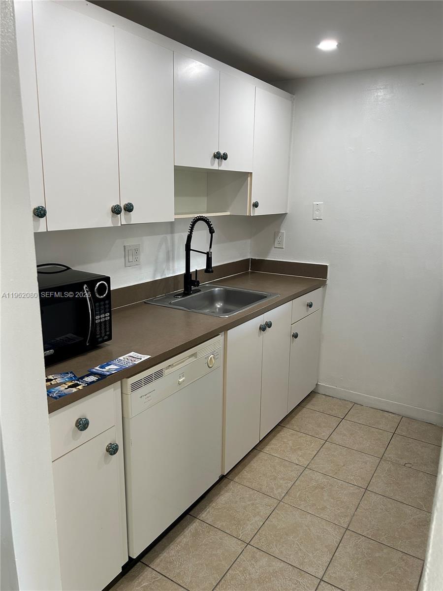14311 N Kendall Dr # 402A, Miami FL 33186 photo 2