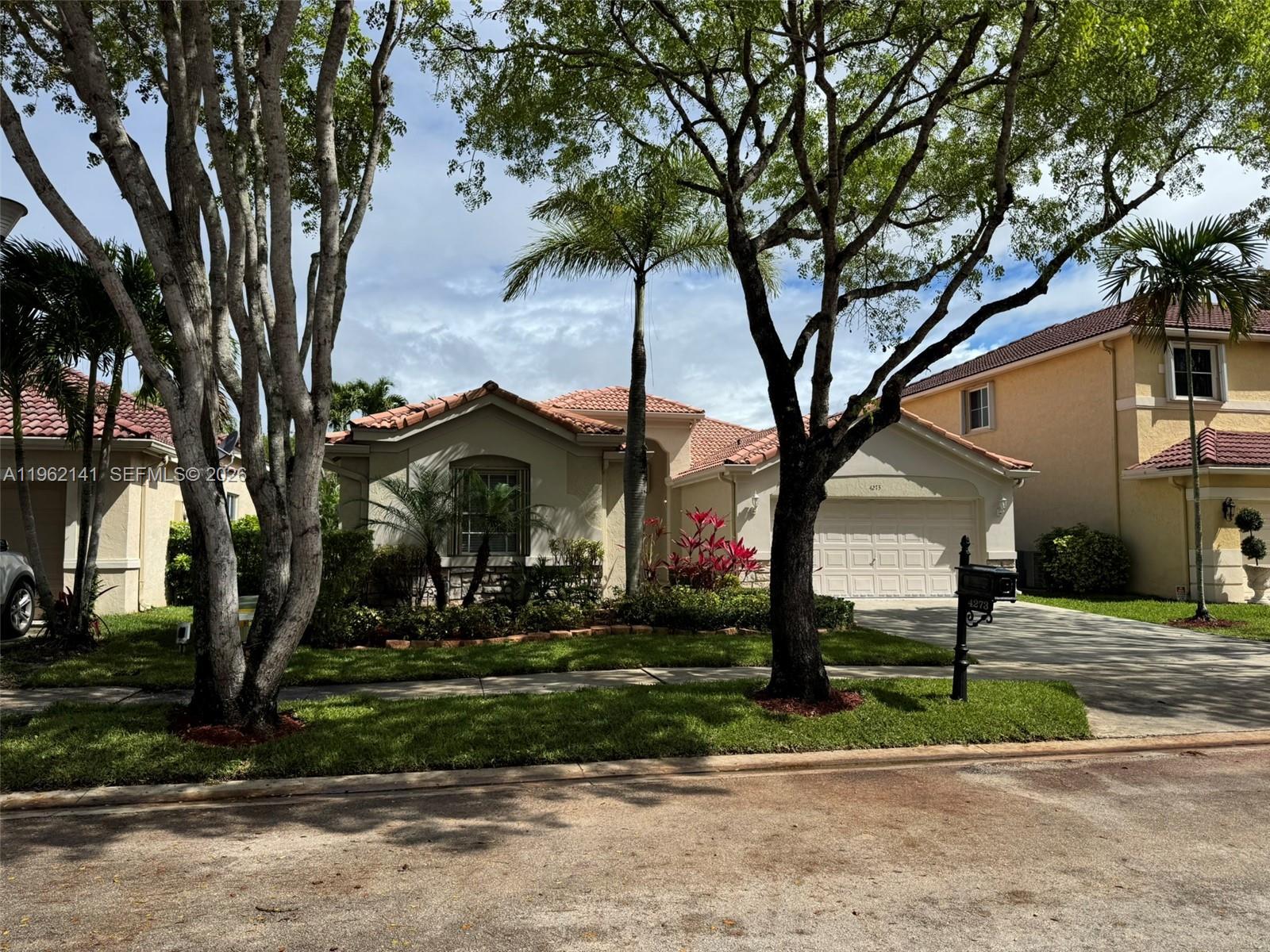 4273 Fox Ridge Dr, Weston FL 33331 photo 2