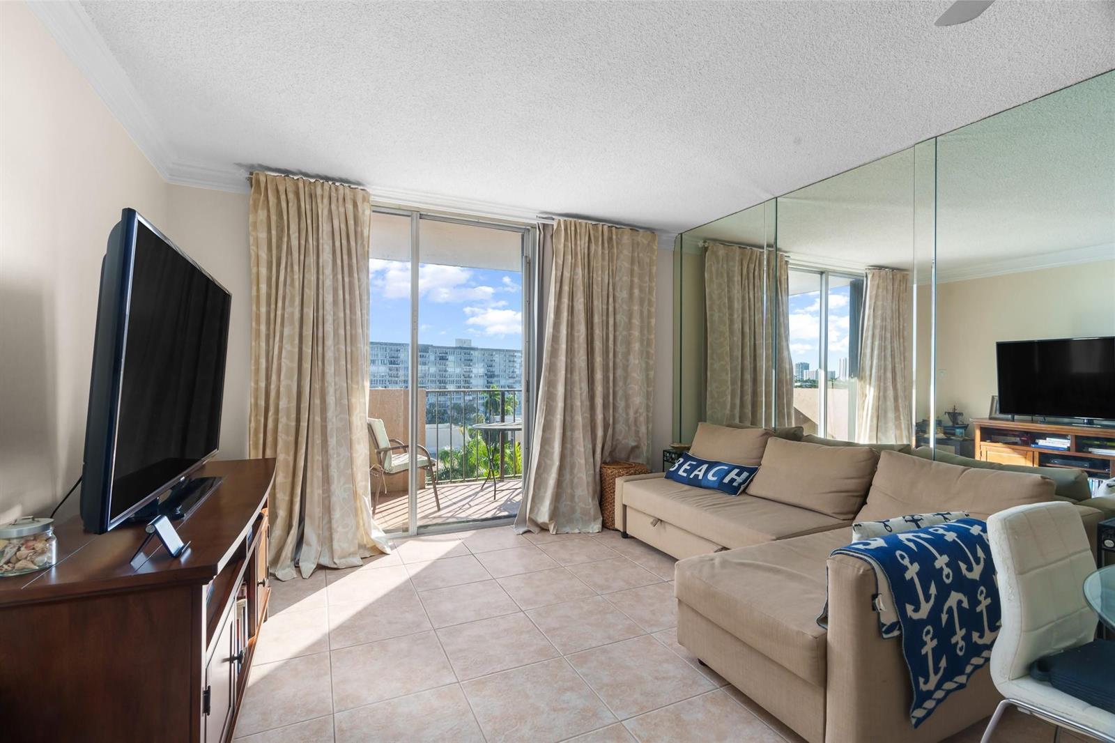 777 S Federal Hy # d, Pompano Beach FL 33062 photo 2
