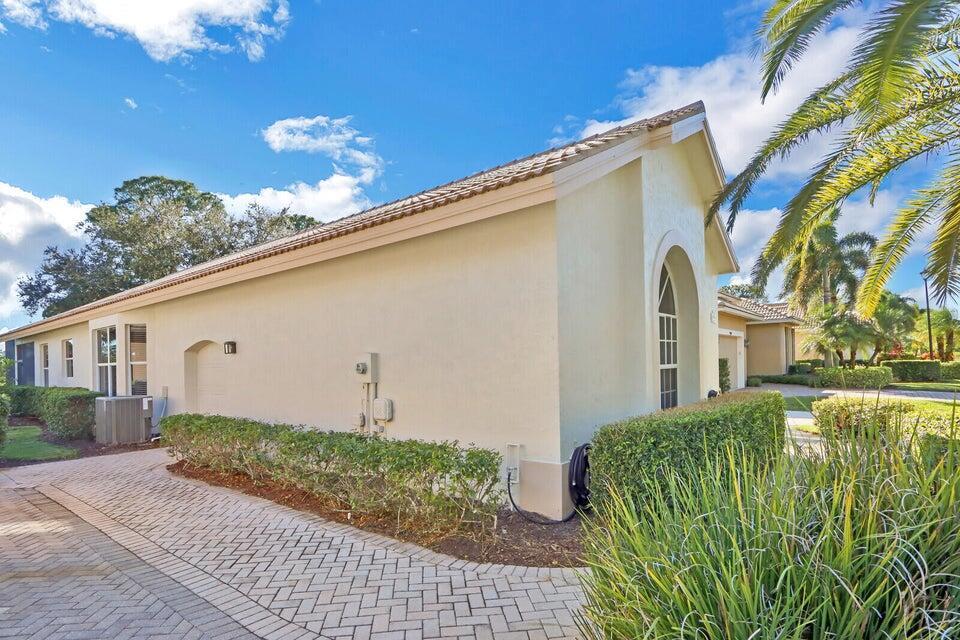 9313 Avenel Lane, Port St. Lucie FL 34986 photo 4