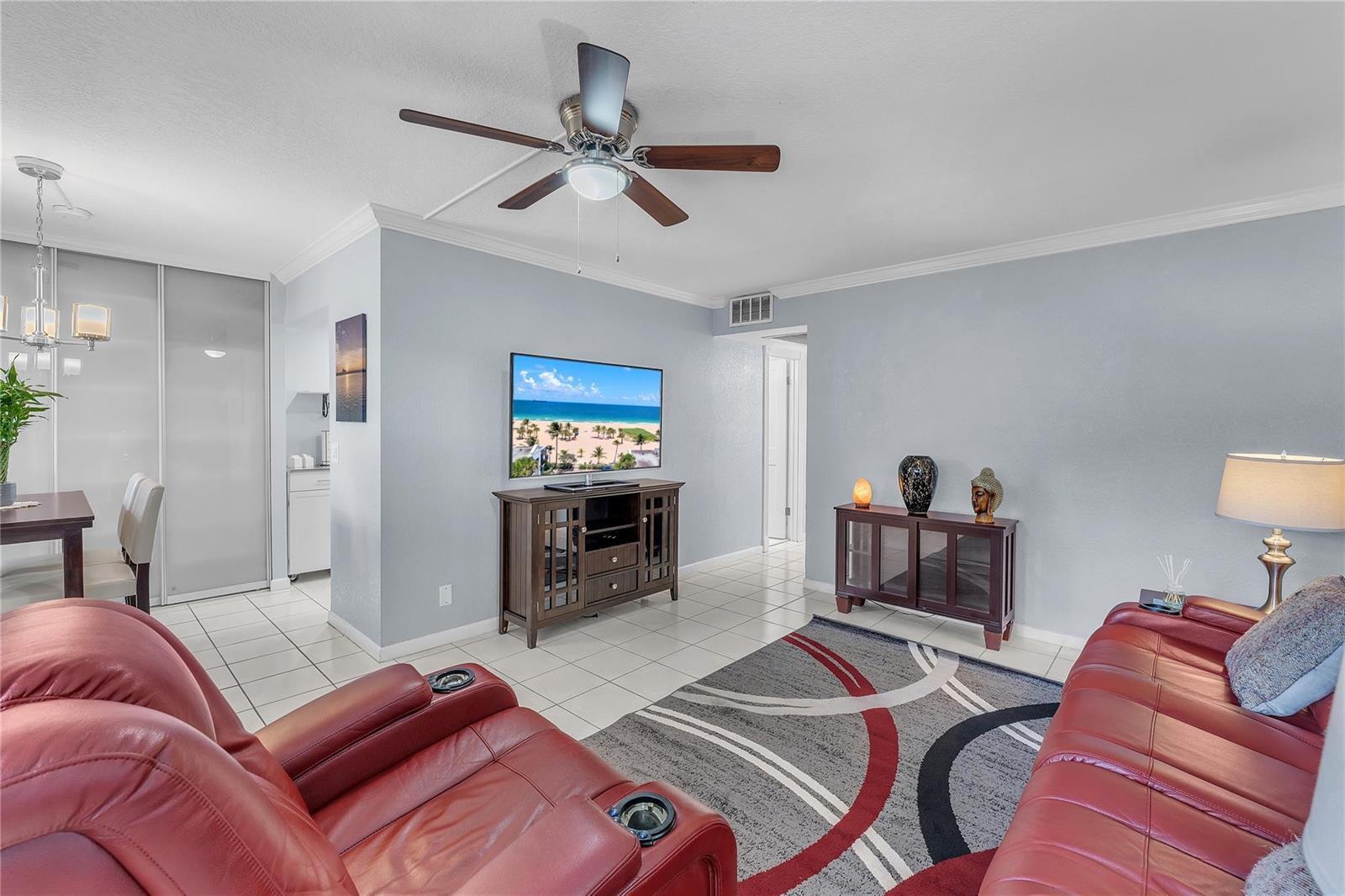 290 Farnham M, Deerfield Beach FL 33442 photo 5