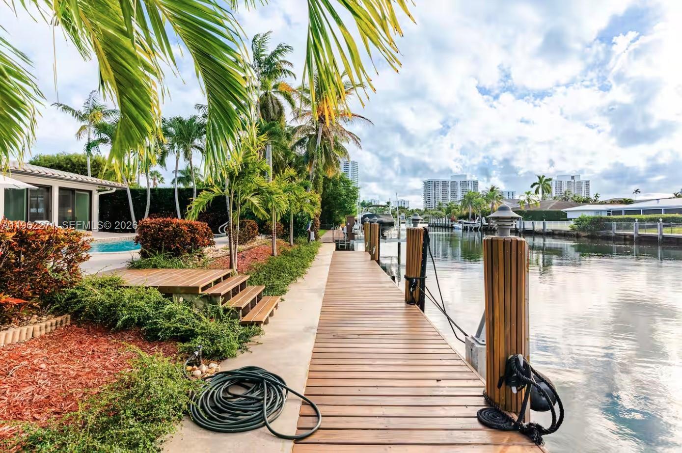 636 Hibiscus Dr # 0, Hallandale Beach FL 33009