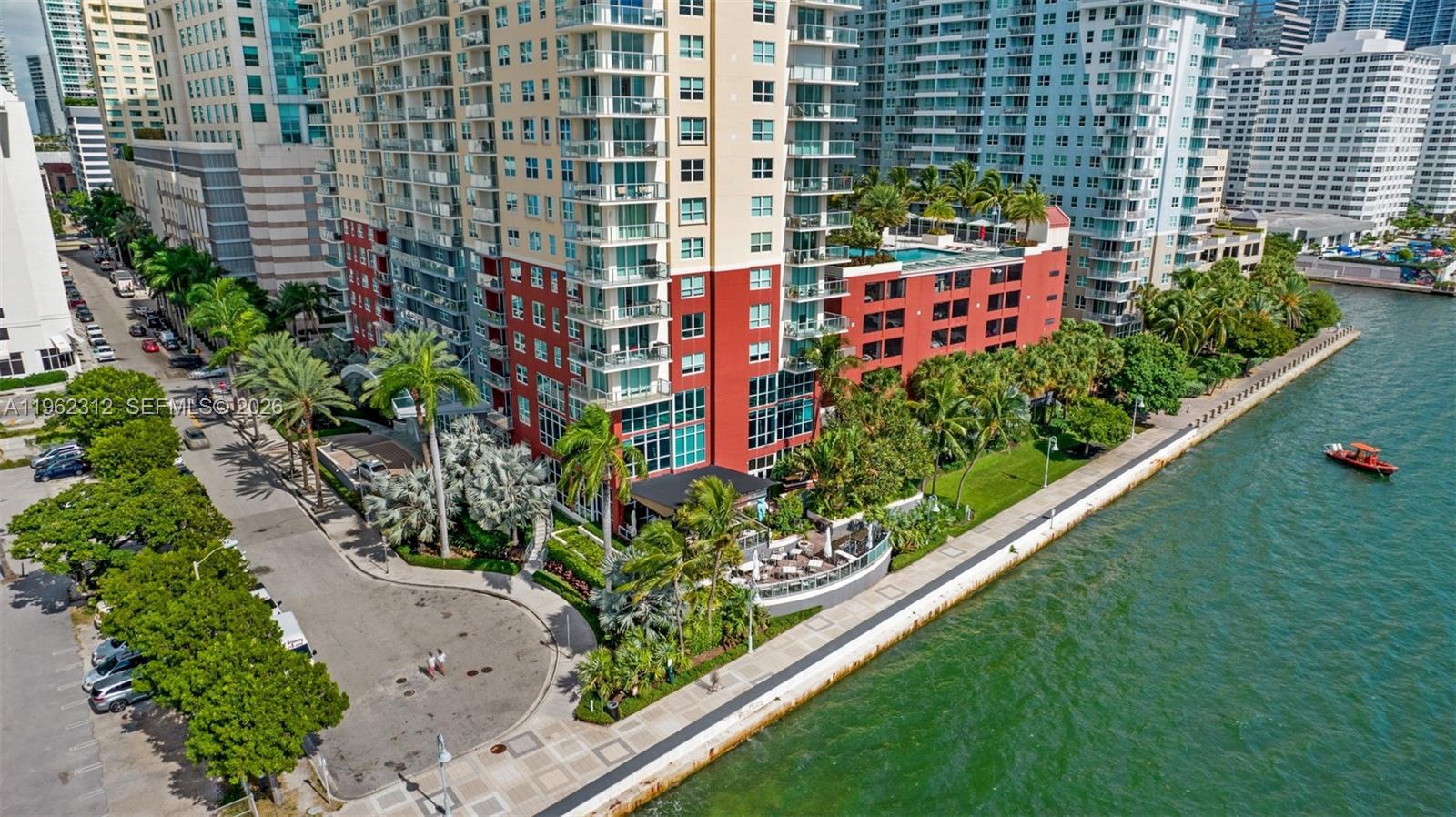 1155 Brickell Bay Dr # 2203, Miami FL 33131 photo 2
