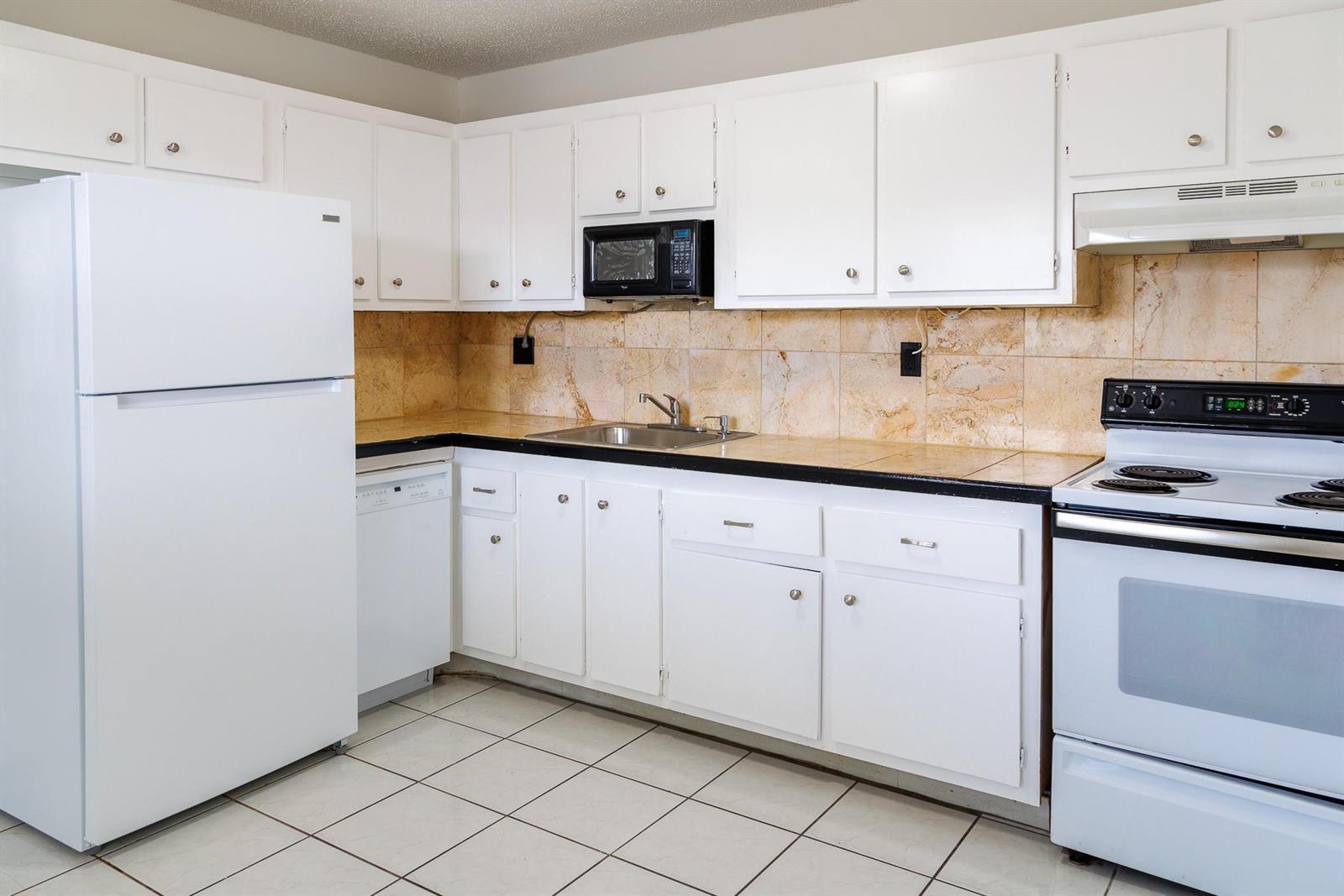 6211 SW 37th Street # 211, Davie FL 33314 photo 2