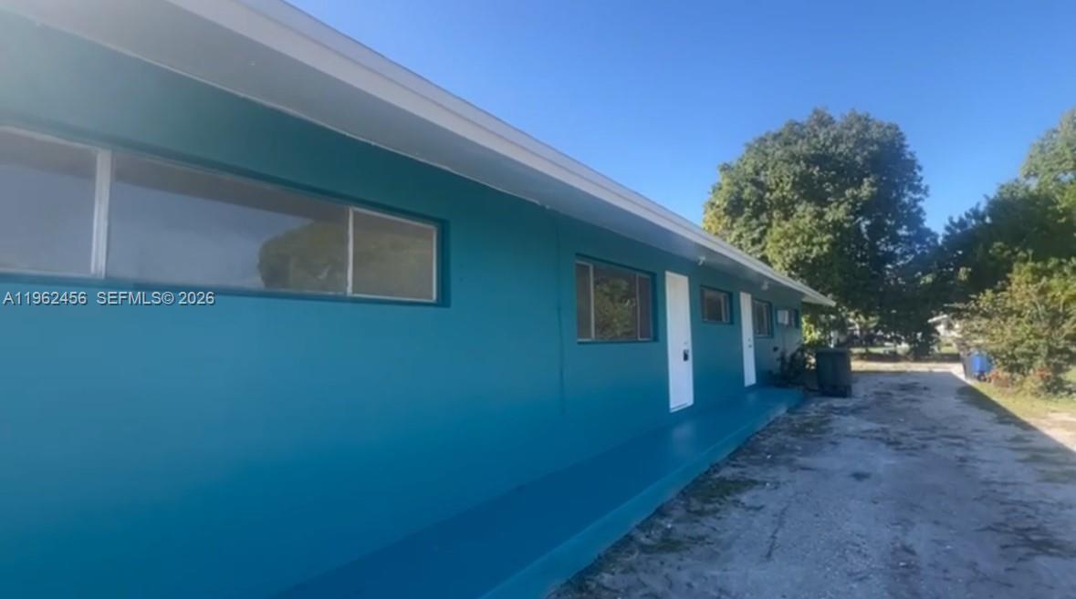 907 N 20th St # B, Fort Pierce FL 34950
