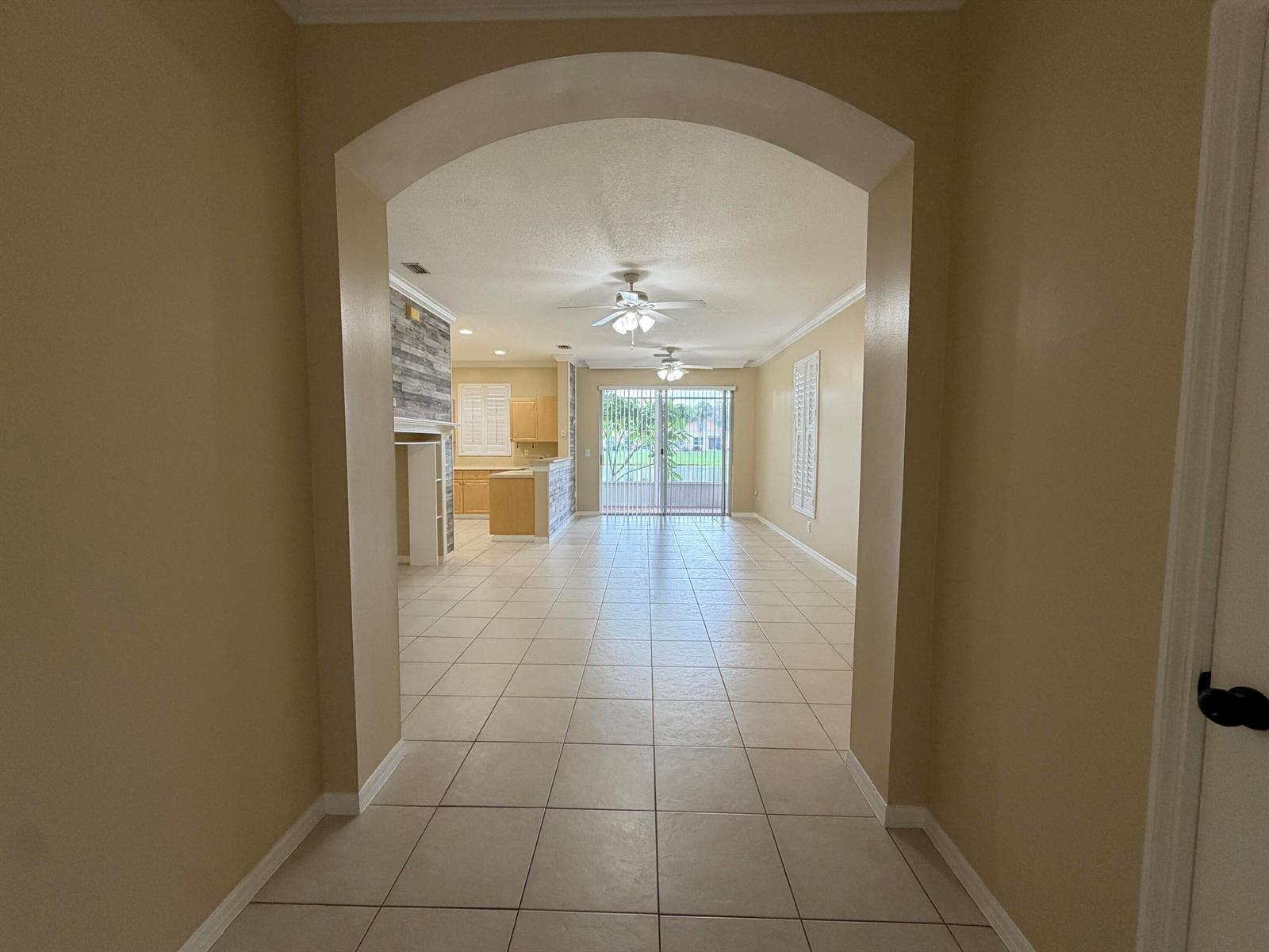 274 River Bluff Lane, Royal Palm Beach FL 33411 photo 3