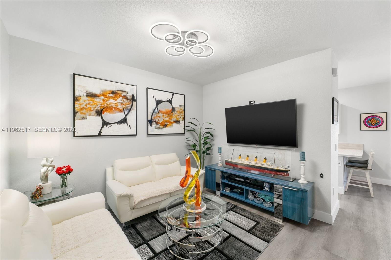 549 NE 206th Ln, Miami FL 33179 photo 4