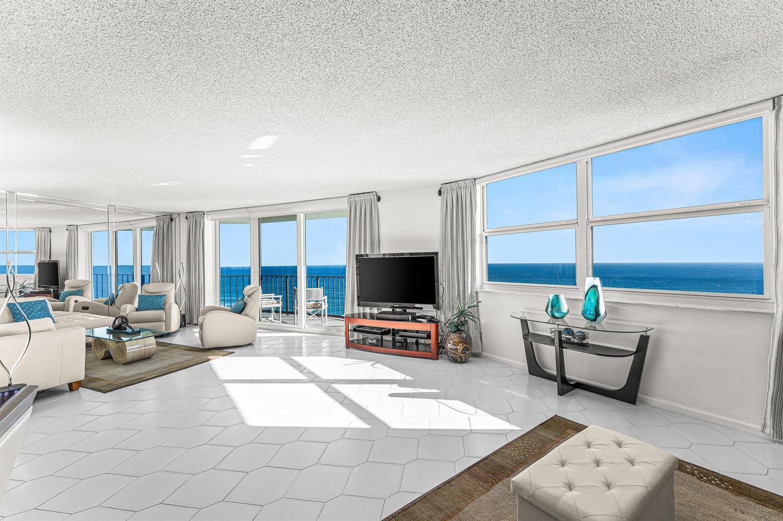 5420 N Ocean Drive # 2101, Singer Island FL 33404
