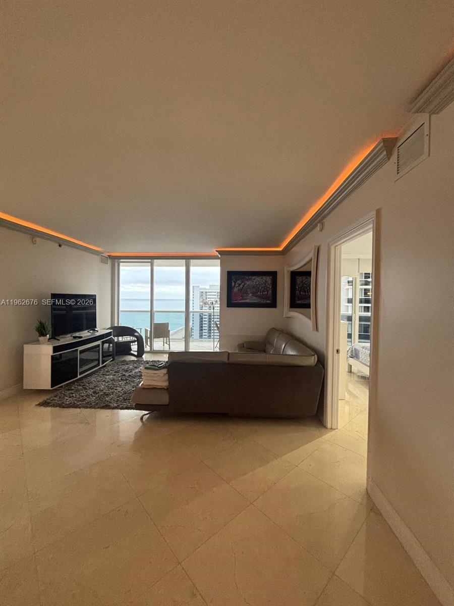 1830 S OCEAN DR # 2004, Hallandale Beach FL 33009 photo 4