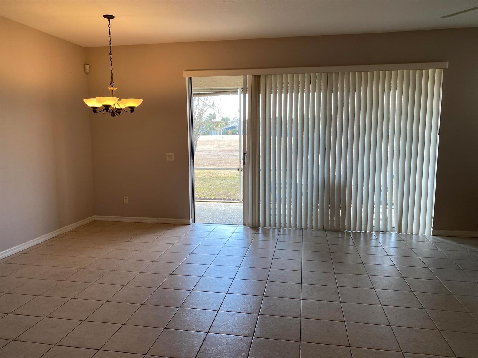 546 Waverly Circle, Port St. Lucie FL 34983 photo 3