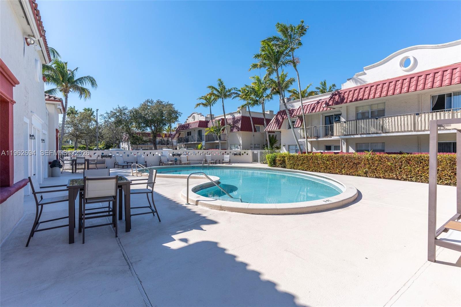 6705 N Kendall Dr # 306, Pinecrest FL 33156 photo 5