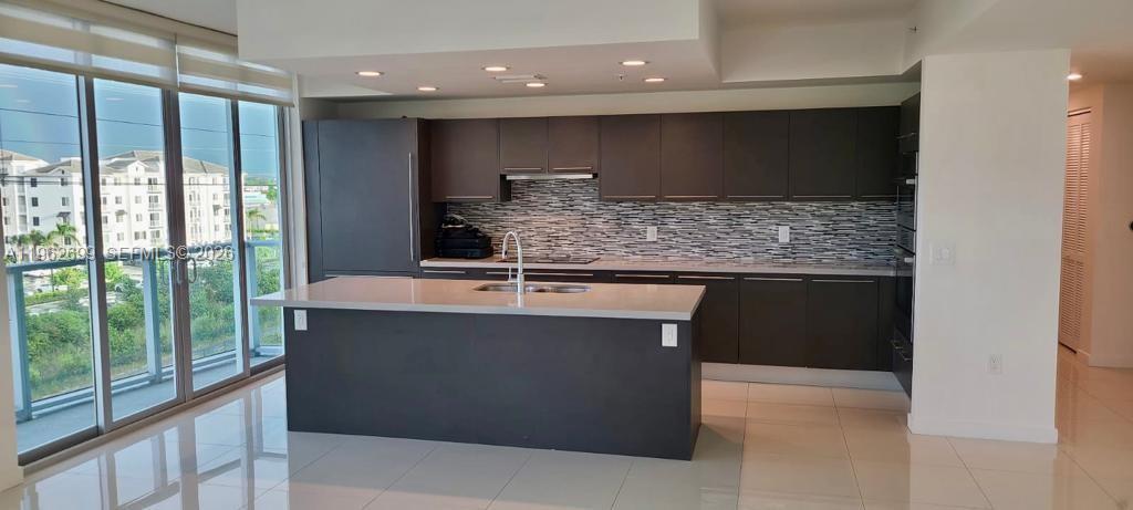 7751 NW 107th Ave # 504, Doral FL 33178 photo 3