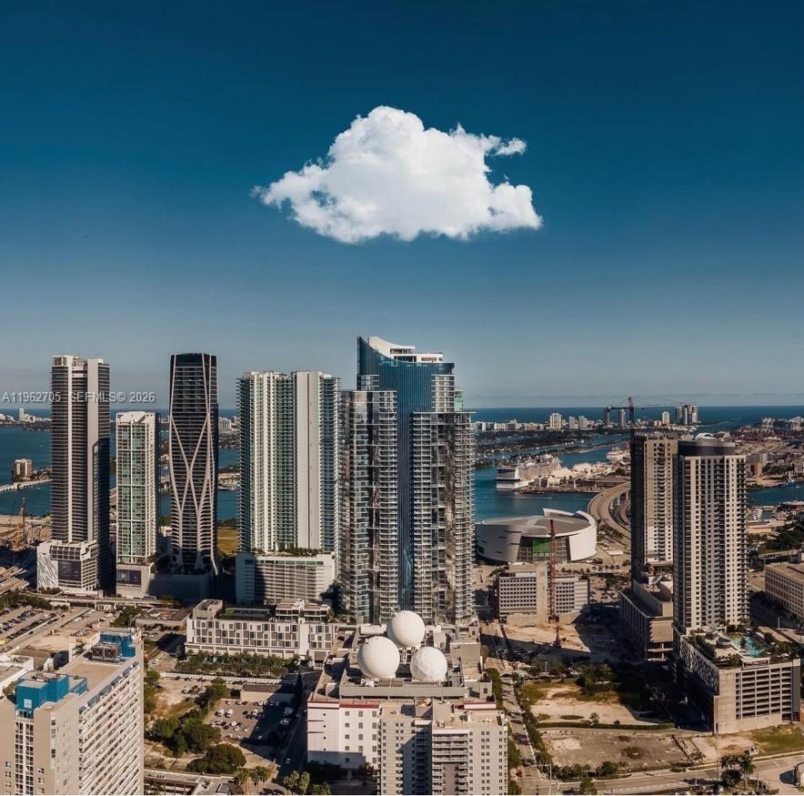 851 NE 1st Ave # 1508, Miami FL 33132 photo 2